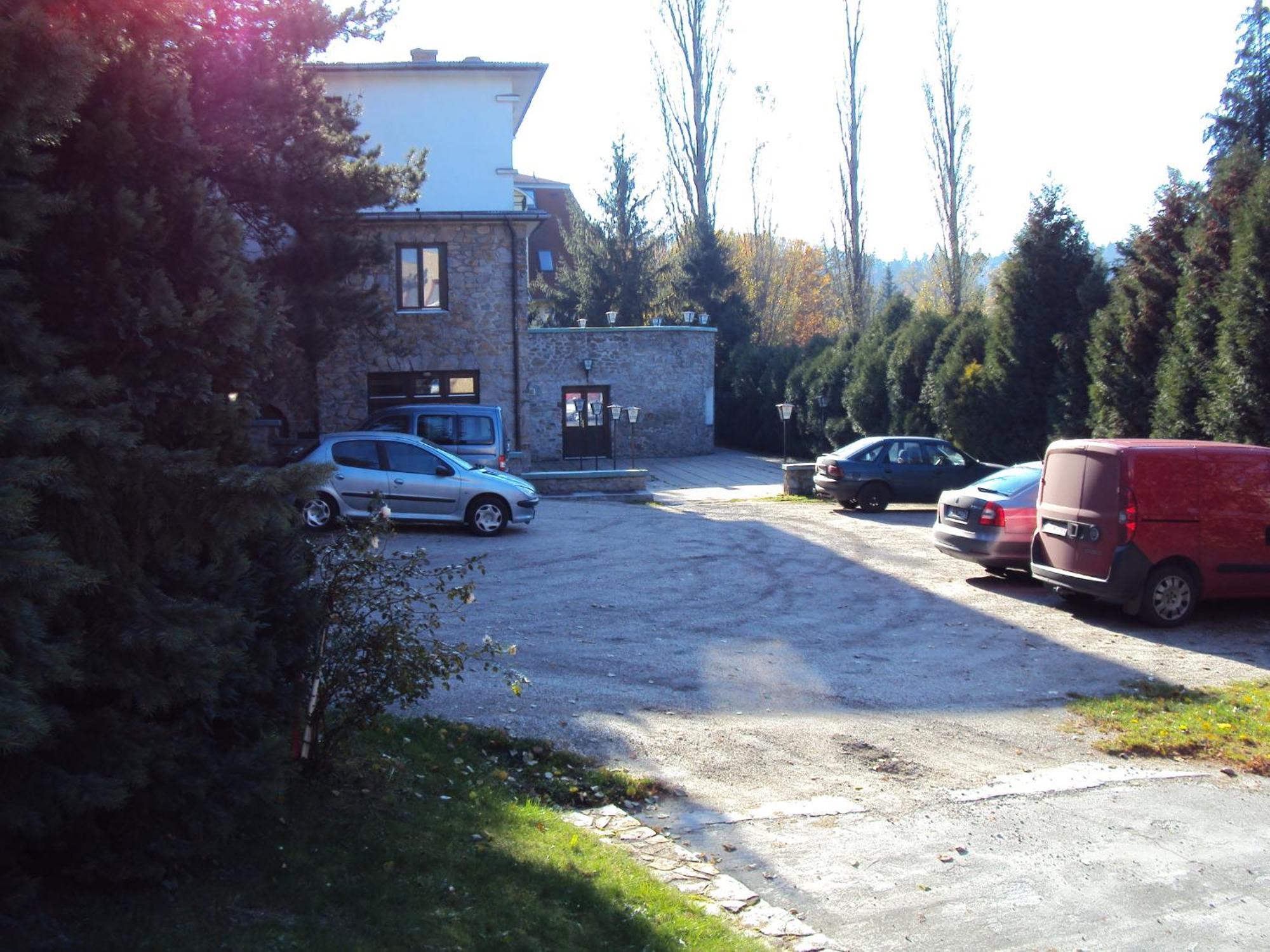 Bed and Breakfast Fuezi Panzio à Sopron Extérieur photo